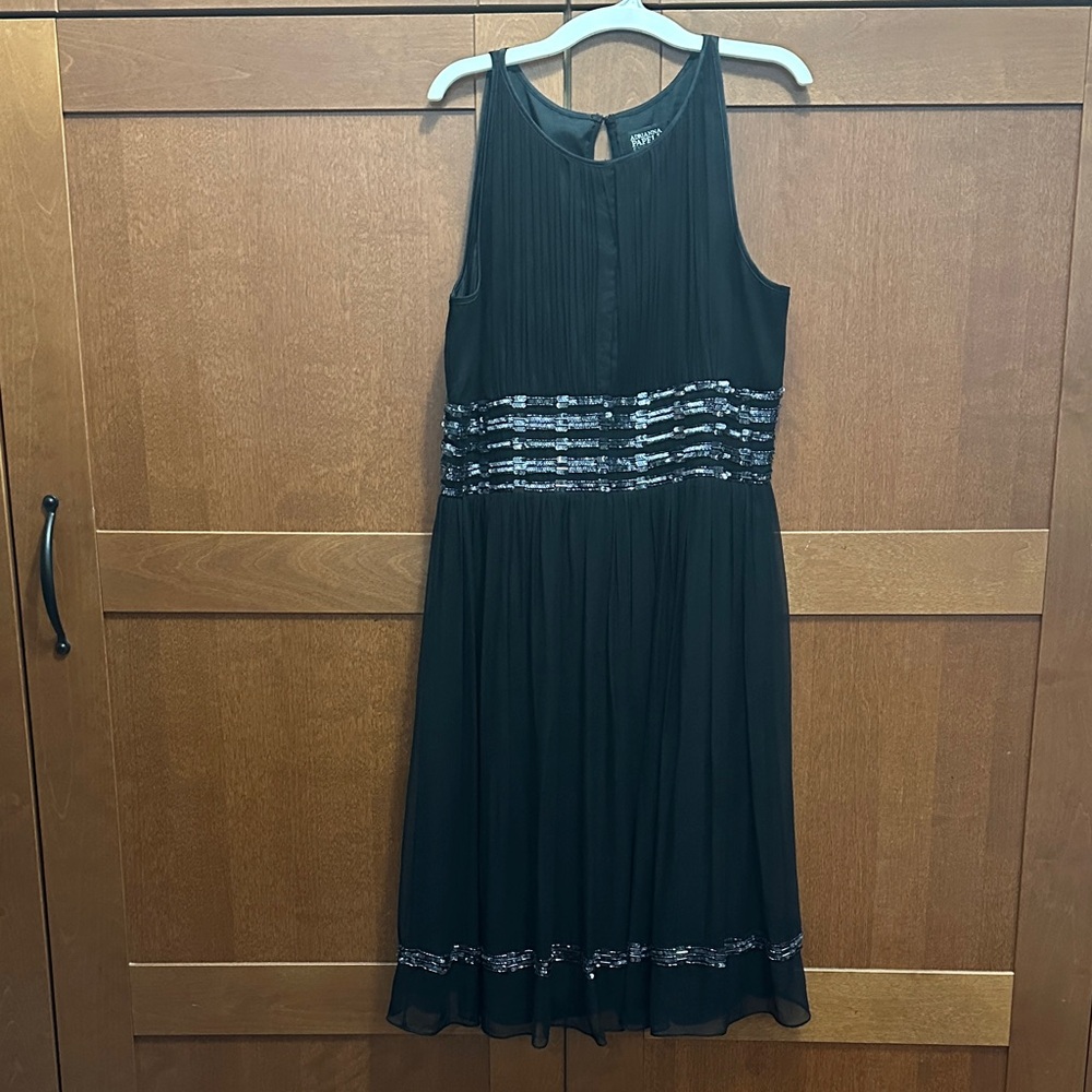 Adrianna Papell Black and Silver Midi Dress